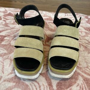 Sorel Platform Sandals size 7